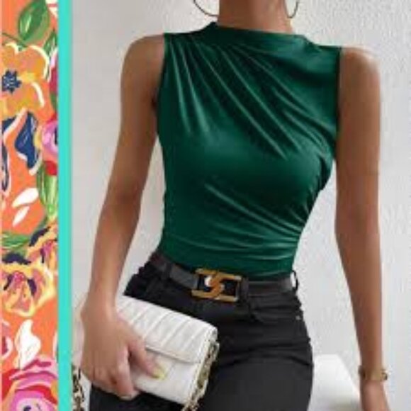 Tops - ⭐ Lovely with shoulder and side twist
